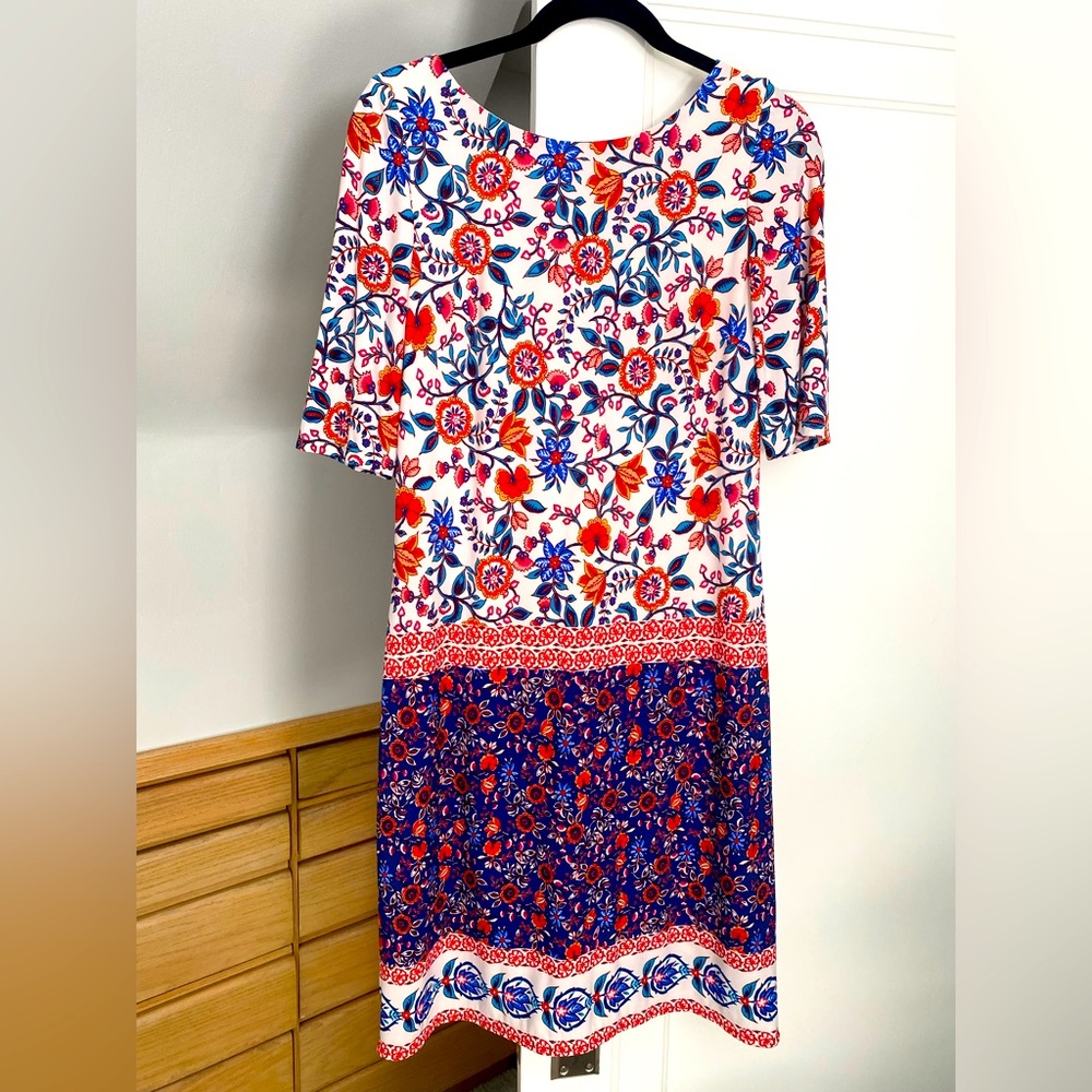 Straight line shift dress- very flattering!